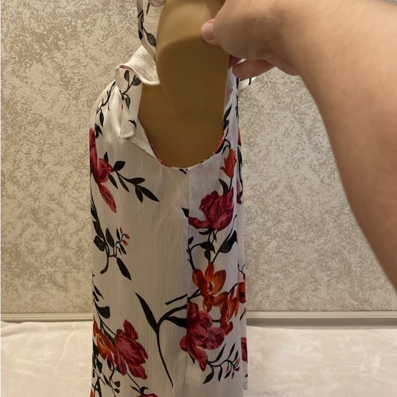 Old Navy White Blouse with Pink and Orange Floral Design - Picture 8 of 14